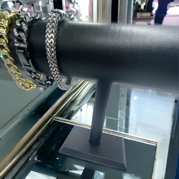 Bracelet Bar l Black l Leatherette l  Medium - 10”  l New - Picture 7 of 11